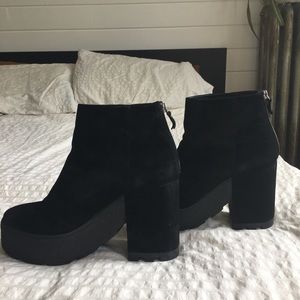 Vic Matie Platform Ankle Boot
